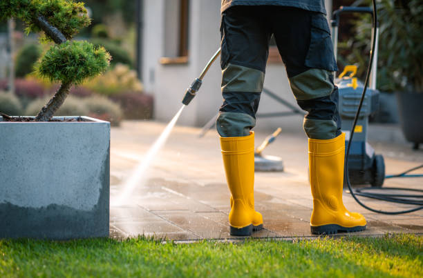 Why Choose Our Certified Pressure Washing Experts for Your Project Needs in Kenwood Estates, FL?